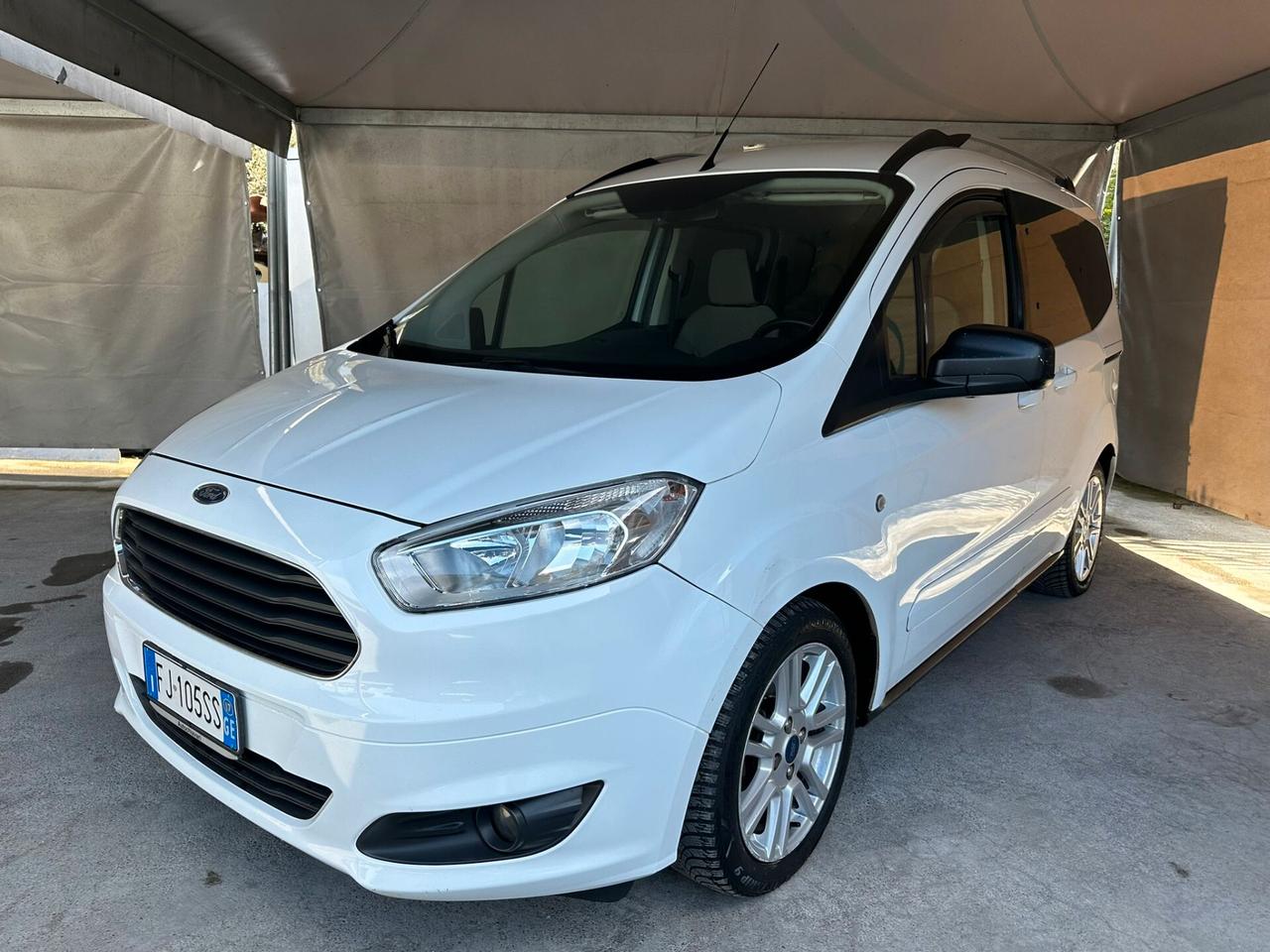 Ford Tourneo Courier Tourneo Courier 1.5 TDCI 75 CV Titanium