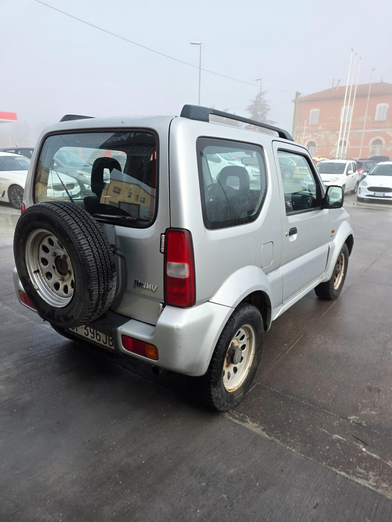 Suzuki Jimny 1.5 DDiS cat 4WD JLX