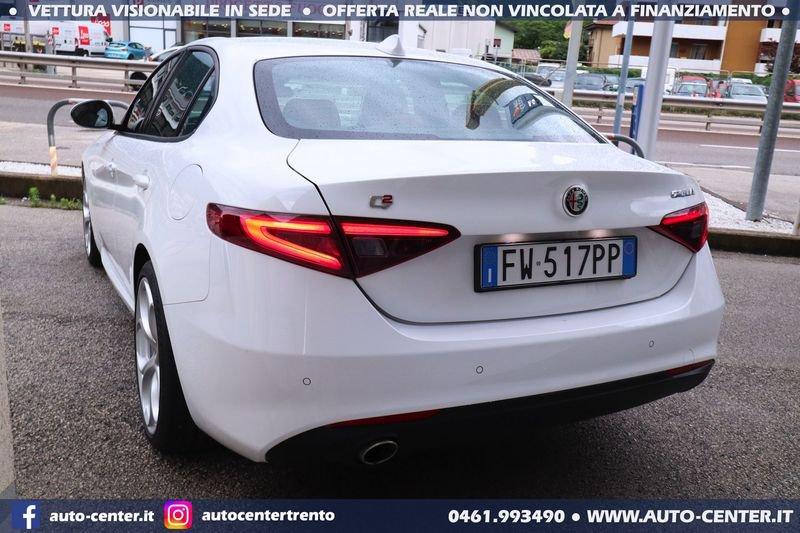 Alfa Romeo Giulia 2.2 Turbo Diesel AT8 160CV Super