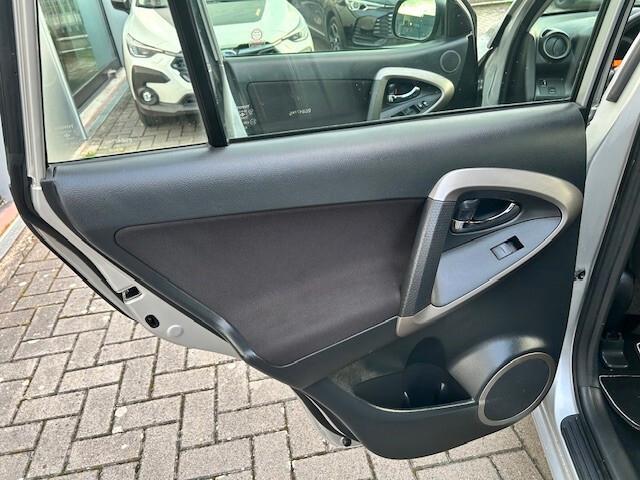 Toyota RAV 4 RAV4 2.2 D-4D 136 CV DPF Sol