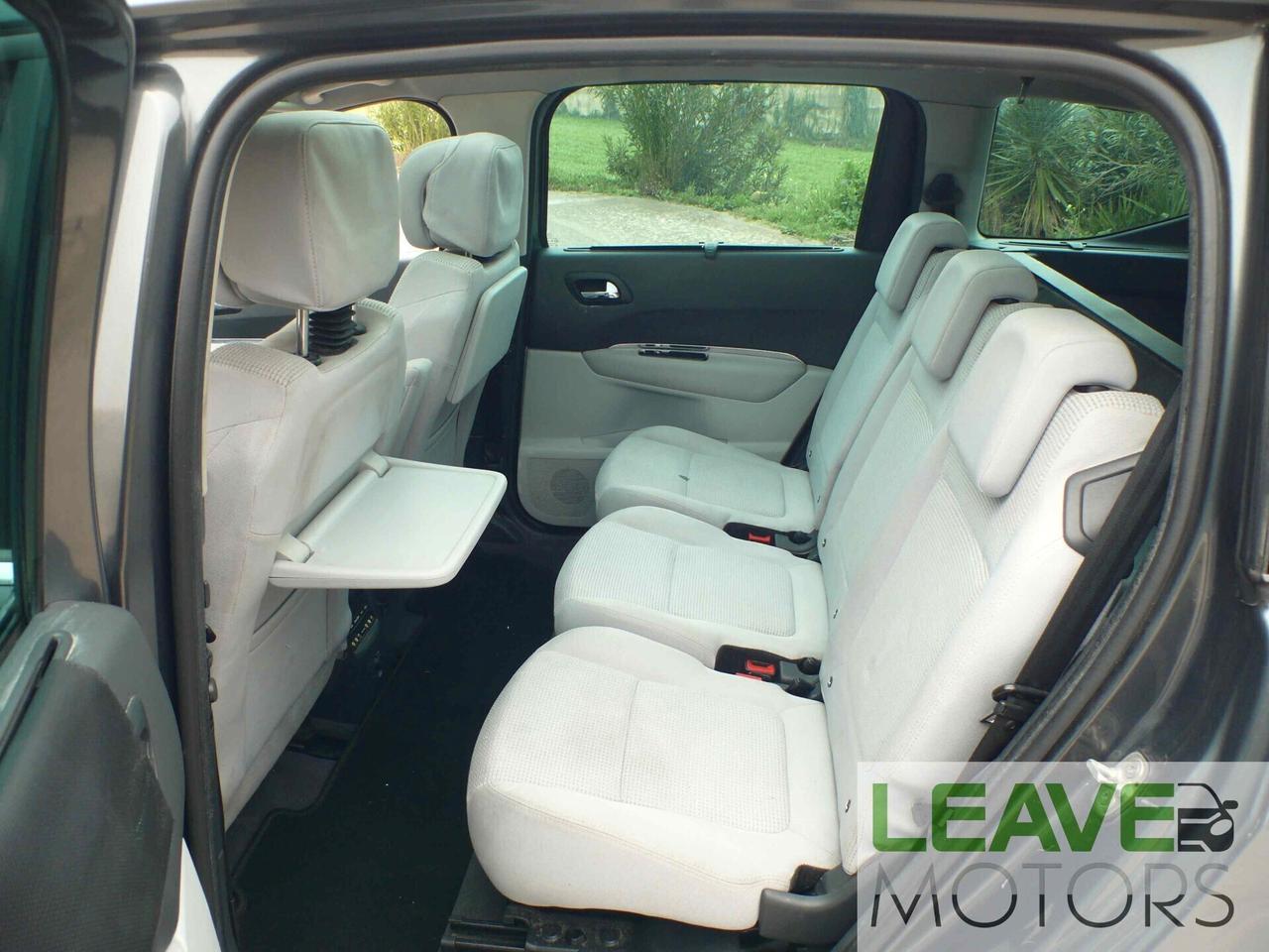 Peugeot 5008 2.0 HDi 150CV Féline (M1468)