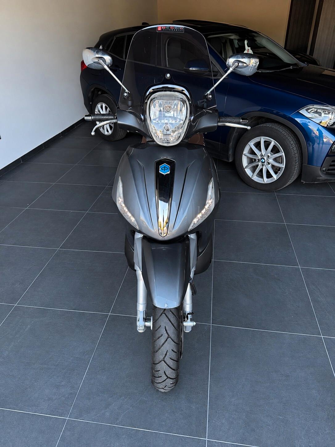 Piaggio Beverly 300 i.e.