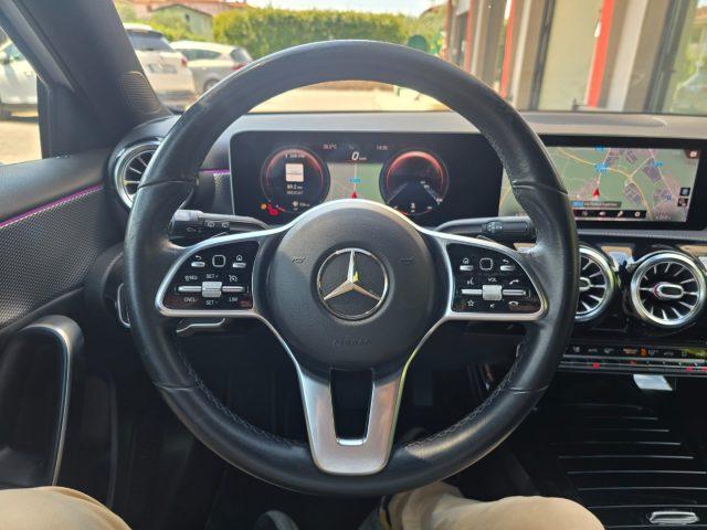 MERCEDES-BENZ A 200 d Automatic LED Ambient 64 MBux Navi NIGHT Pack 18
