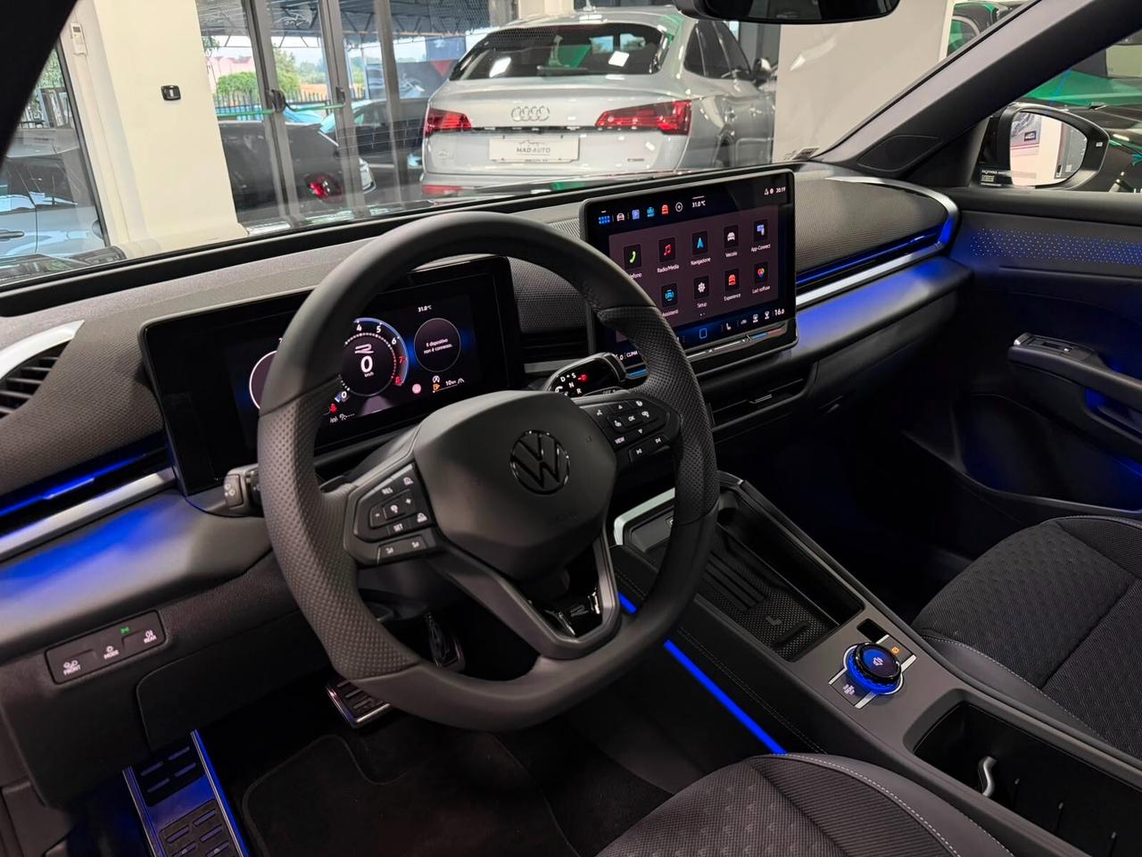 Volkswagen T-Roc 1.5 eTSI ACT 150 CV DSG R-Line