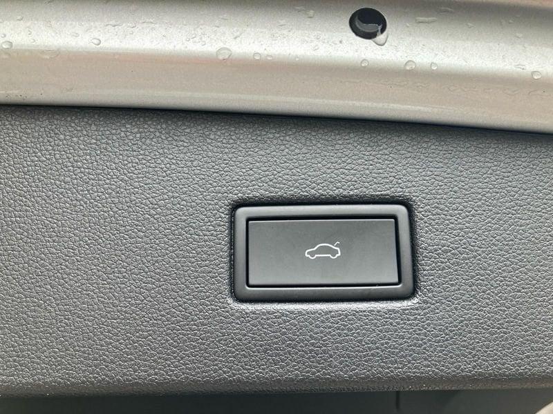 Volkswagen Tiguan 2.0 TSI Elegance DSG 4MOTION