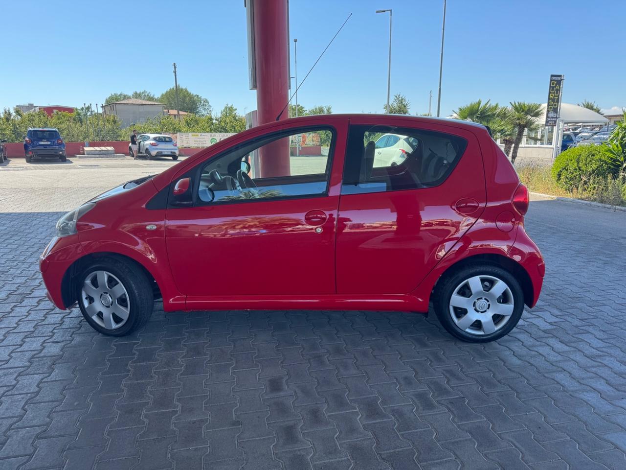 Toyota Aygo 1.0 12V VVT-i 5 porte Sol