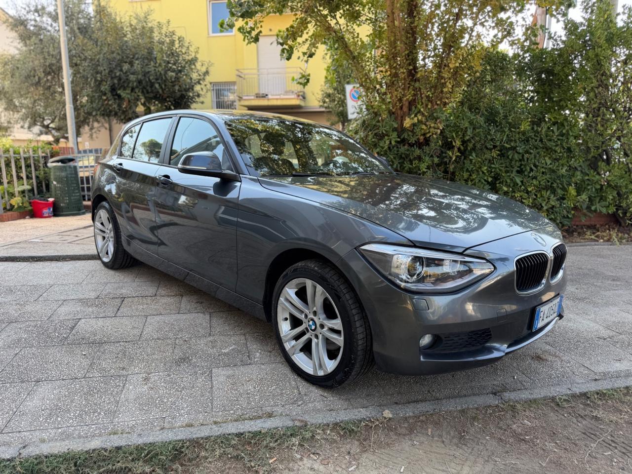 Bmw 120d 5p. Sport Gancio Traino