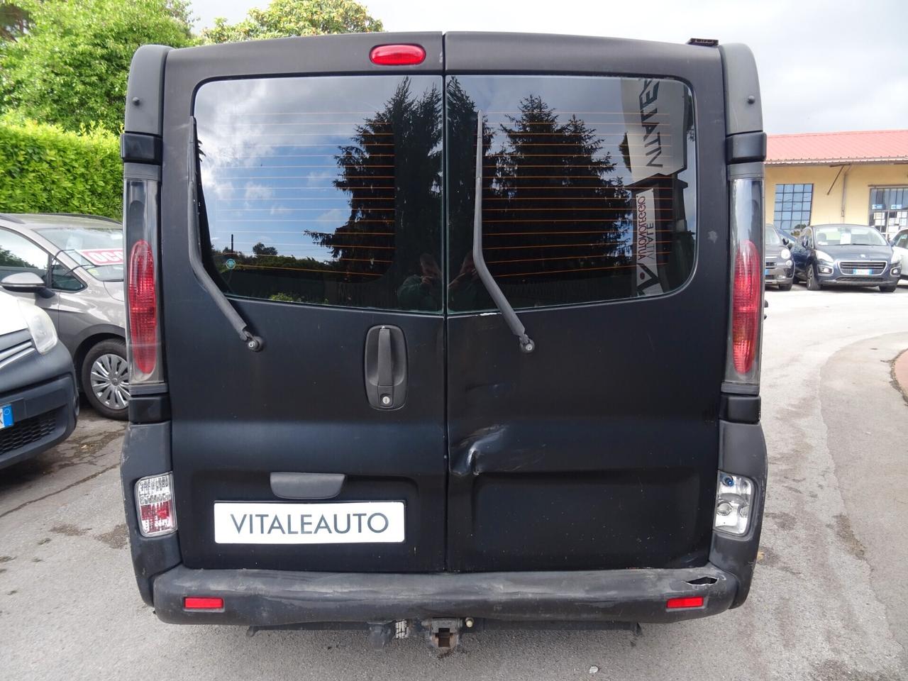 Nissan Primastar 1.9 dCi/100 GANCIO DI TRAINO