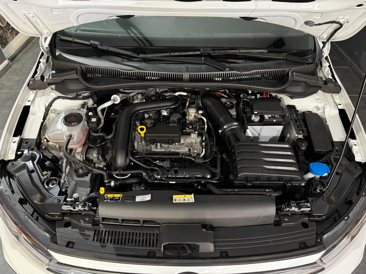 VOLKSWAGEN POLO 1.0 TSI 95cv LIFE 34002 KM