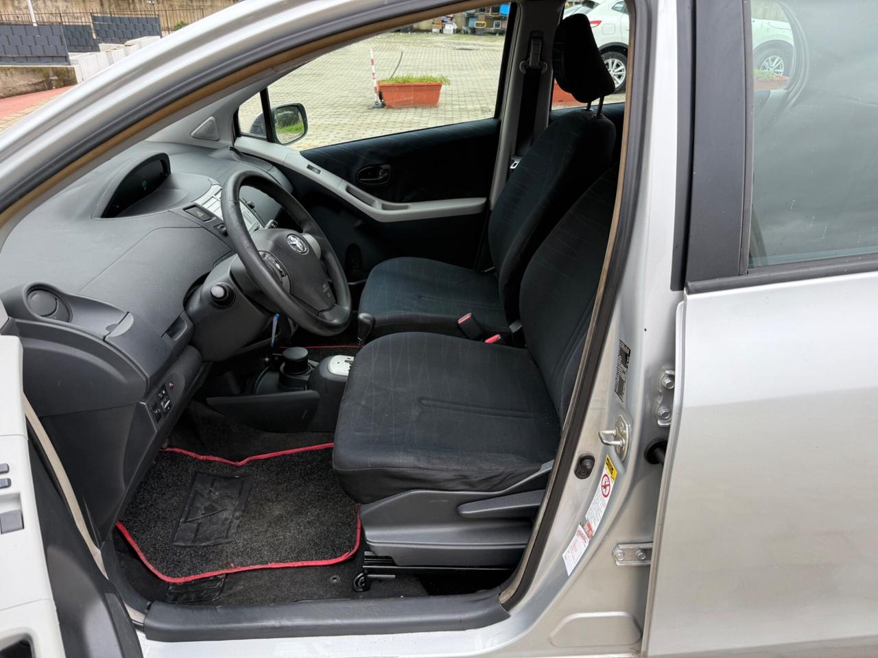 Toyota Yaris 1.4 D-4D 5 porte automatica