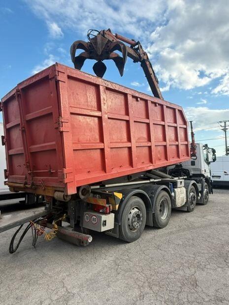 Motrice Iveco Stralis XP 460 scarrabile Rimorchio Piacenza Scarrabile