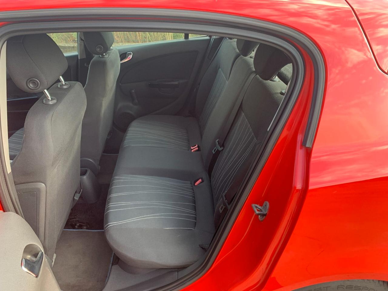 Opel Corsa 1.2 5 porte Enjoy