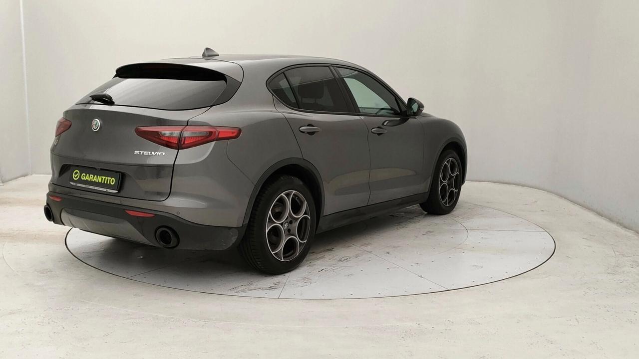 Alfa Romeo Stelvio 2.2 Turbodiesel 190 CV AT8 Q4 Sprint