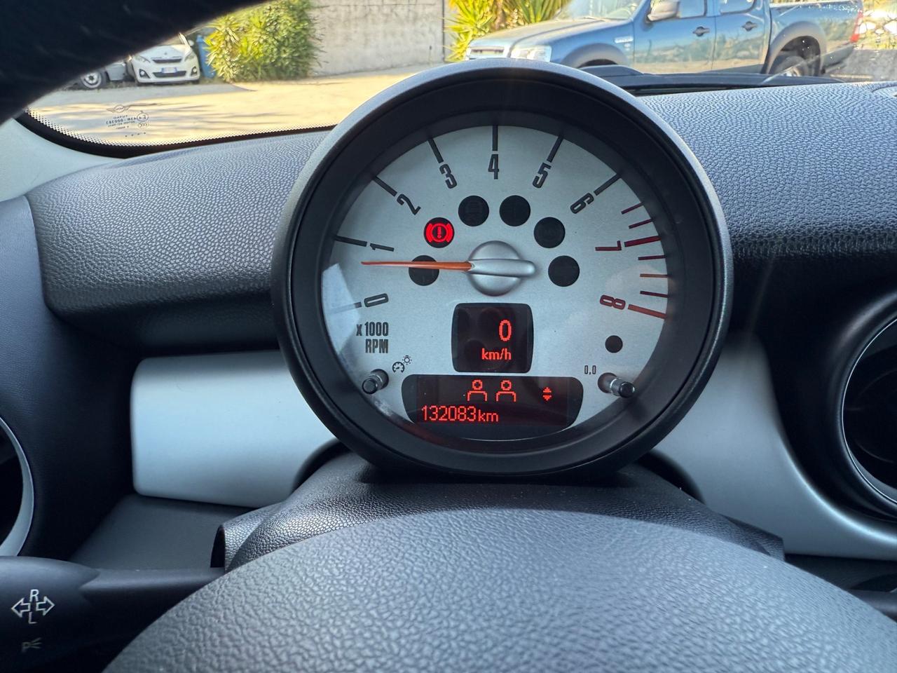 Mini 1.6 16V One (55kW)
