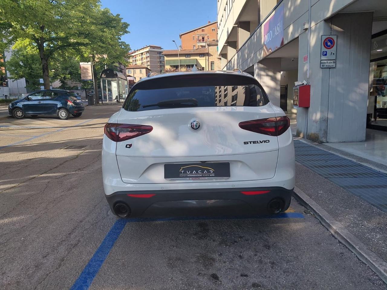 Alfa Romeo Stelvio Executive 2.2 #11109