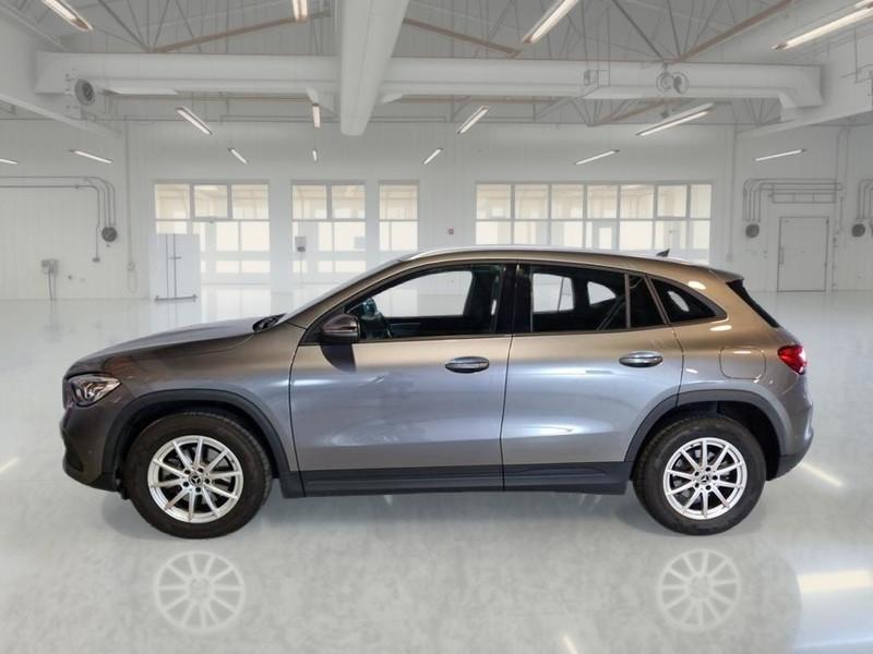 MERCEDES-BENZ GLA 180 d Automatic Business Extra