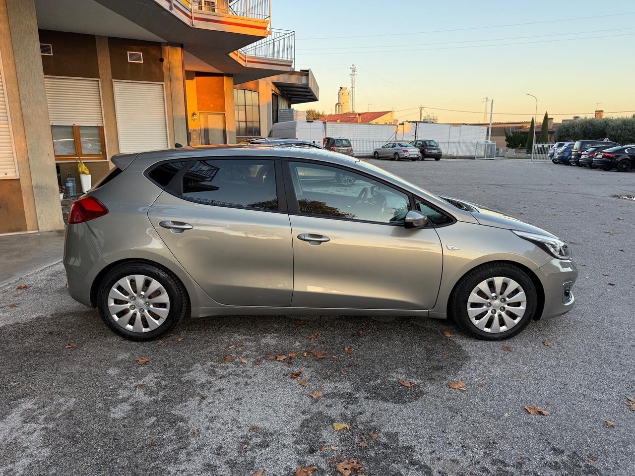 Kia Ceed cee'd 1.6 CRDi 110 CV - Neopatentati