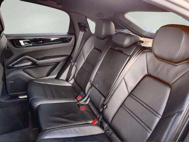 PORSCHE Cayenne Coupé 3.0 V6