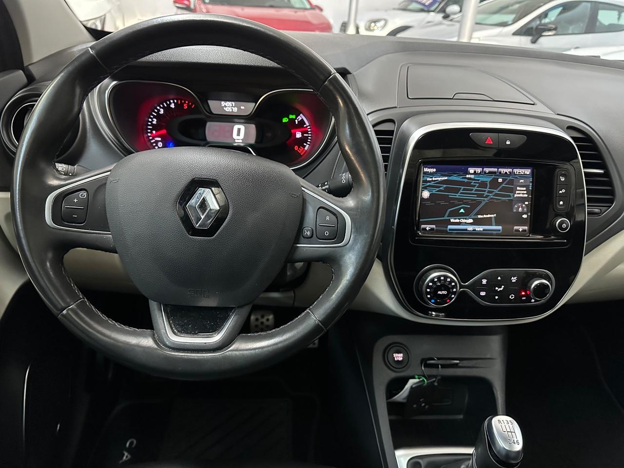 Renault Captur dCi 8V 90 CV EDC Start&Stop Energy Initiale Paris
