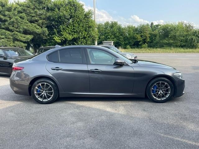 Alfa Romeo Giulia 2.2 Turbodiesel 210 CV AT8 AWD Q4 Veloce