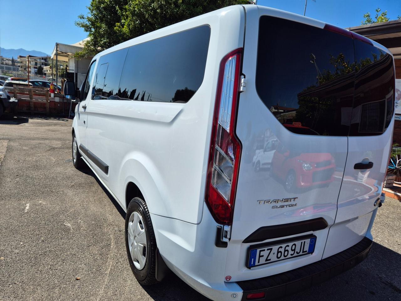Ford Tourneo Custom 310 2.0 TDCi 130CV PC Titanium