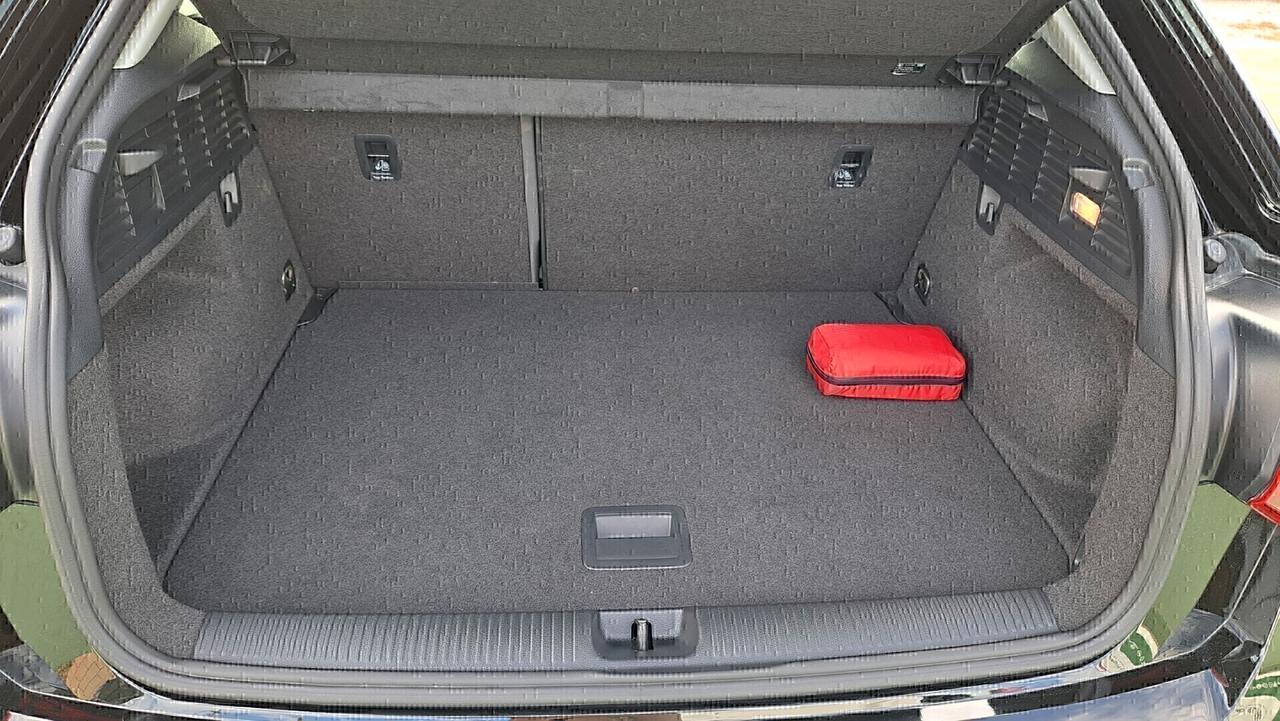 Audi Q2 2.0 TDI quattro S tronic Business