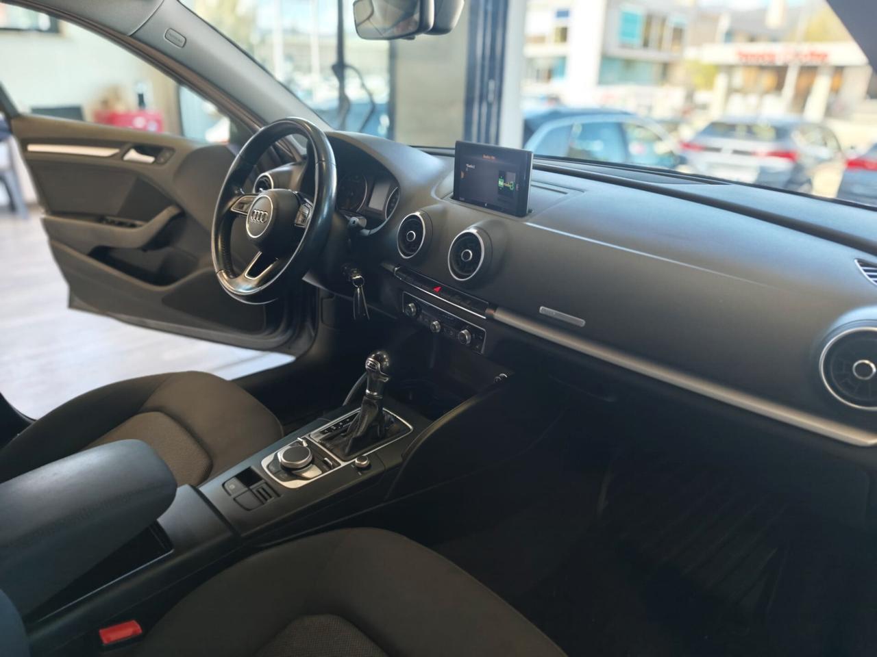 Audi A3 1.6 TDI 116 CV S tronic Sport