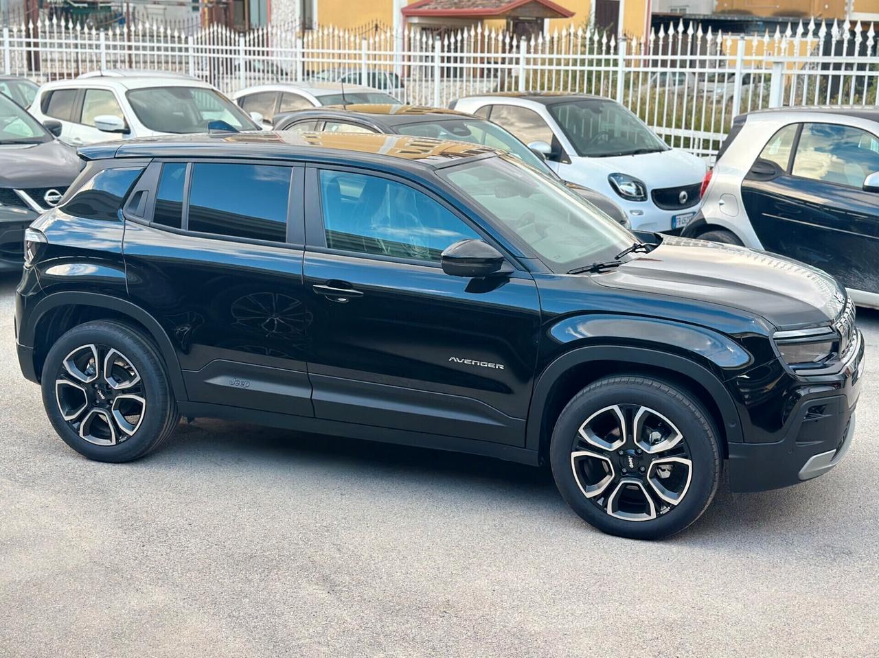 Jeep Avenger 1.2 E-Hybrid Summit Automatica KM 0