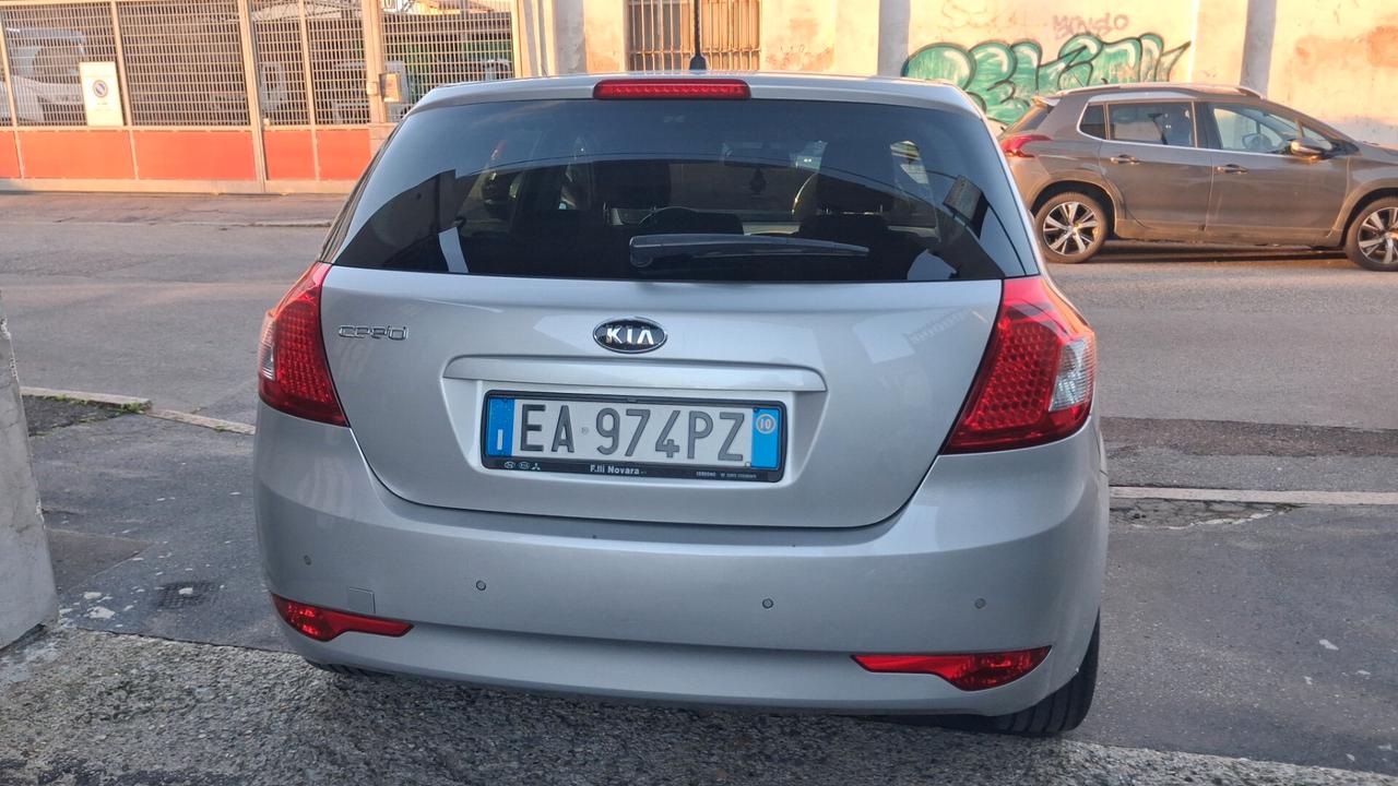 Kia Ceed cee'd 1.4 90CV 5p. EX Bi-Fuel
