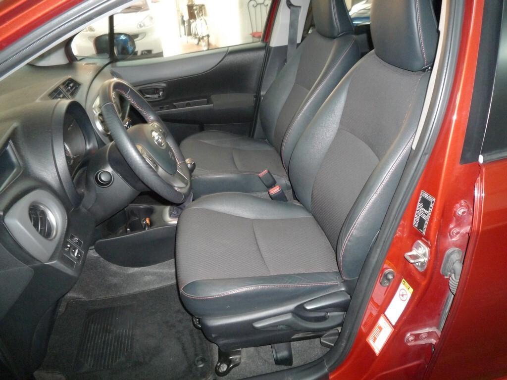 Toyota Yaris 1.3 5 porte Lounge