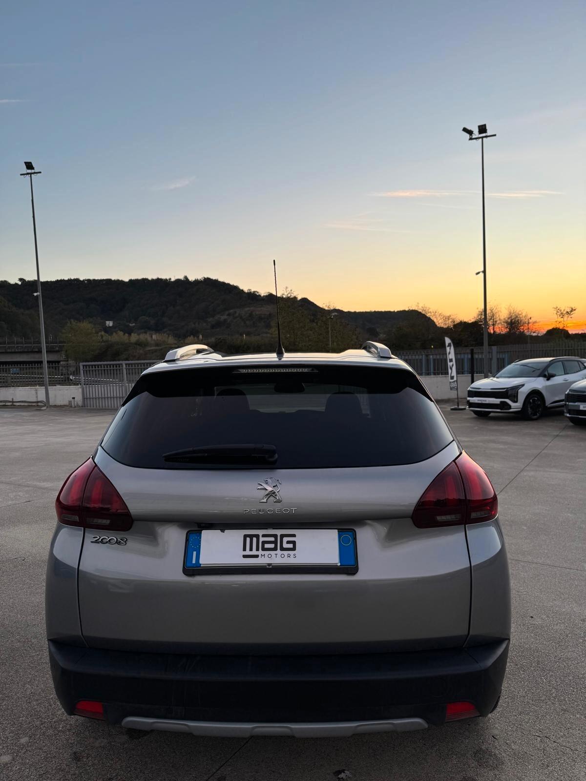 Peugeot 2008 BlueHDi 100 S&S Allure