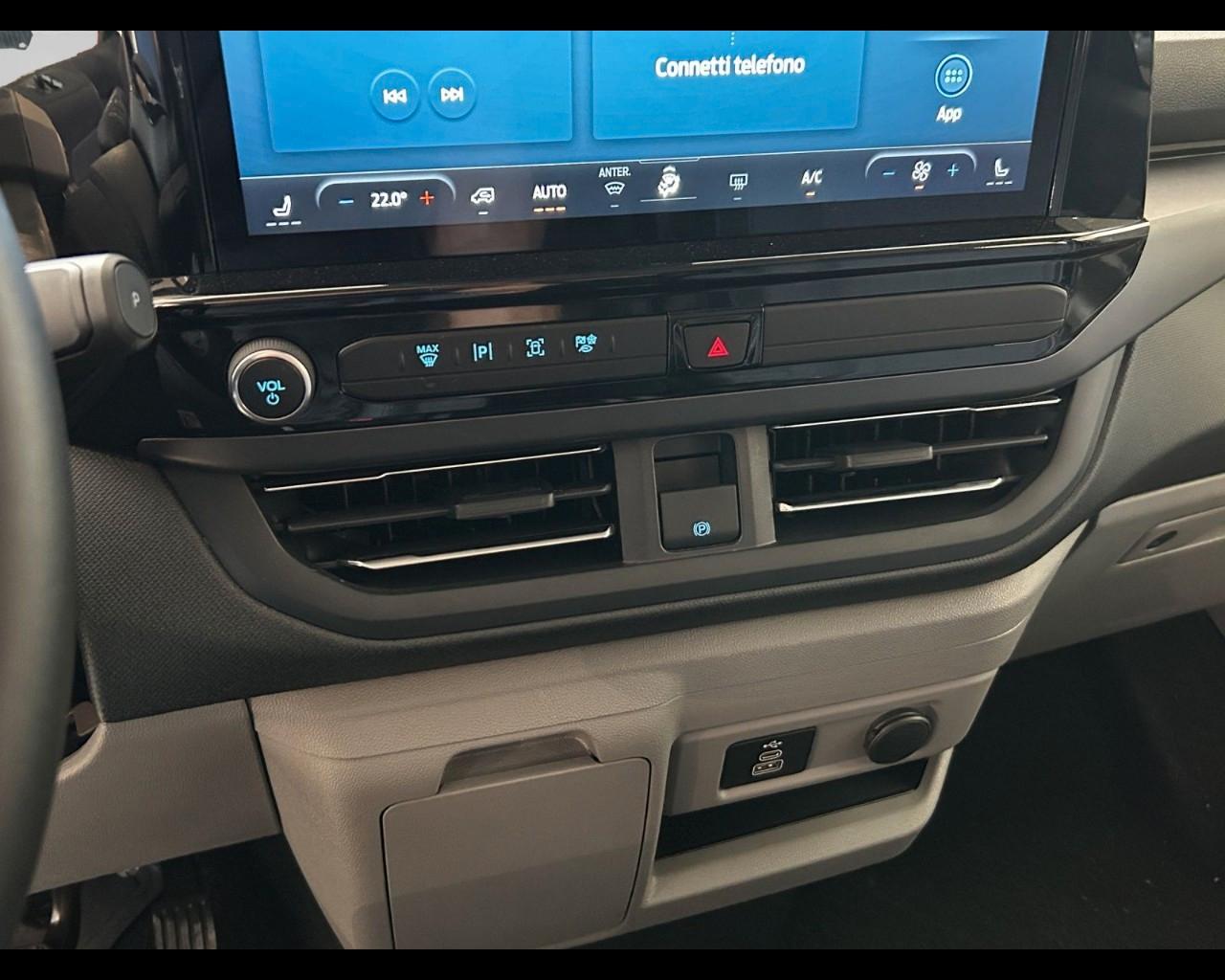 FORD Tourneo Custom V710 - tourneo custom V710 320 2.0 ecoblue 136cv Titanium L2H1 A8