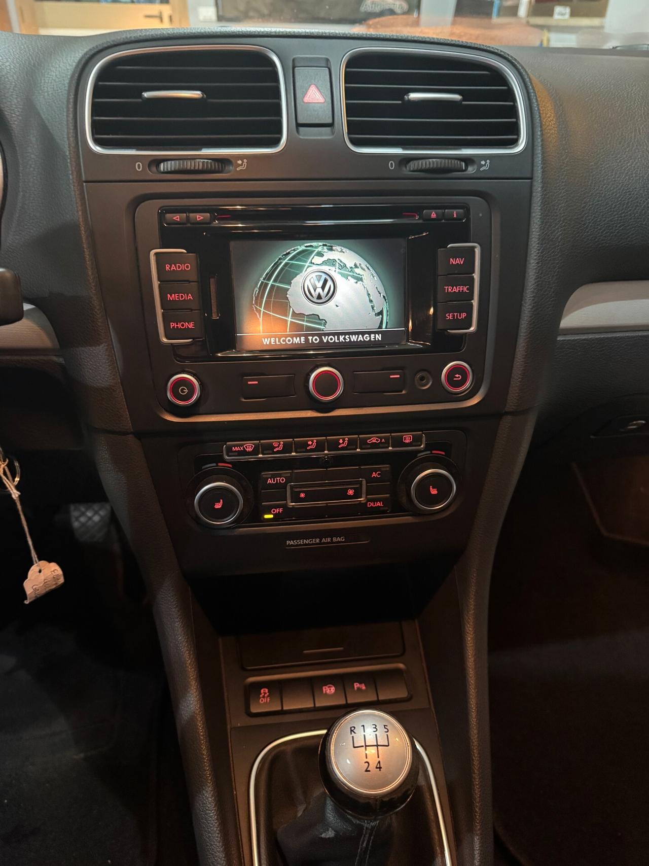 Volkswagen Golf Business 1.6 TDI 105 cv. Highline OK NEOPATENTATI