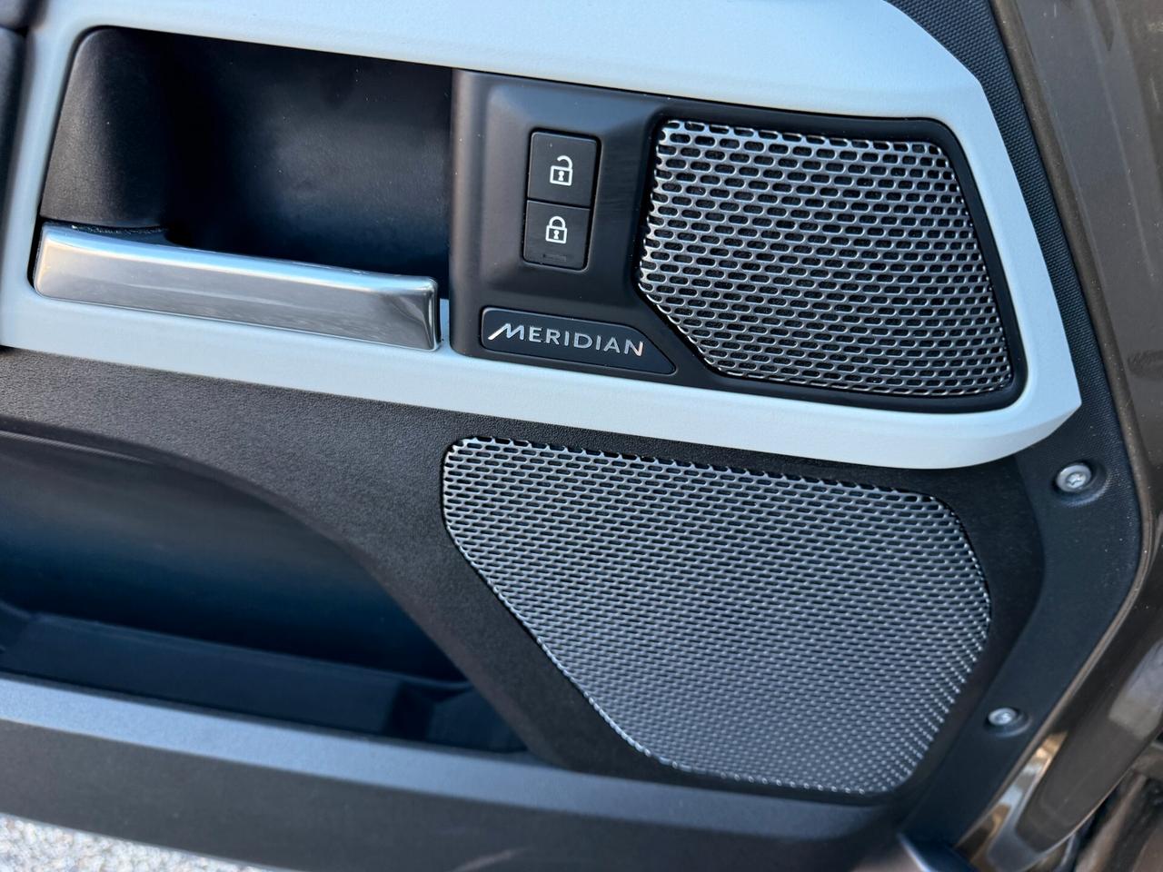 Land Rover Defender 110 2.0 SD4 AWD Auto S , 7 posti Tettuccio Motore nuovo