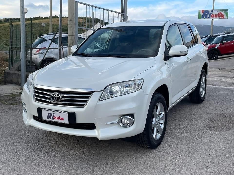 TOYOTA RAV4. 2.2 d4d 150 cv