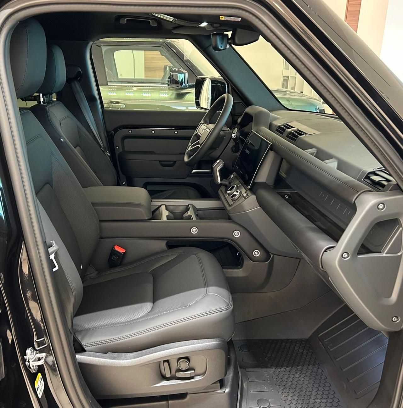 Land Rover Defender 110 2.0 Si4 PHEV 300 CV AWD Auto X-Dynamic SE