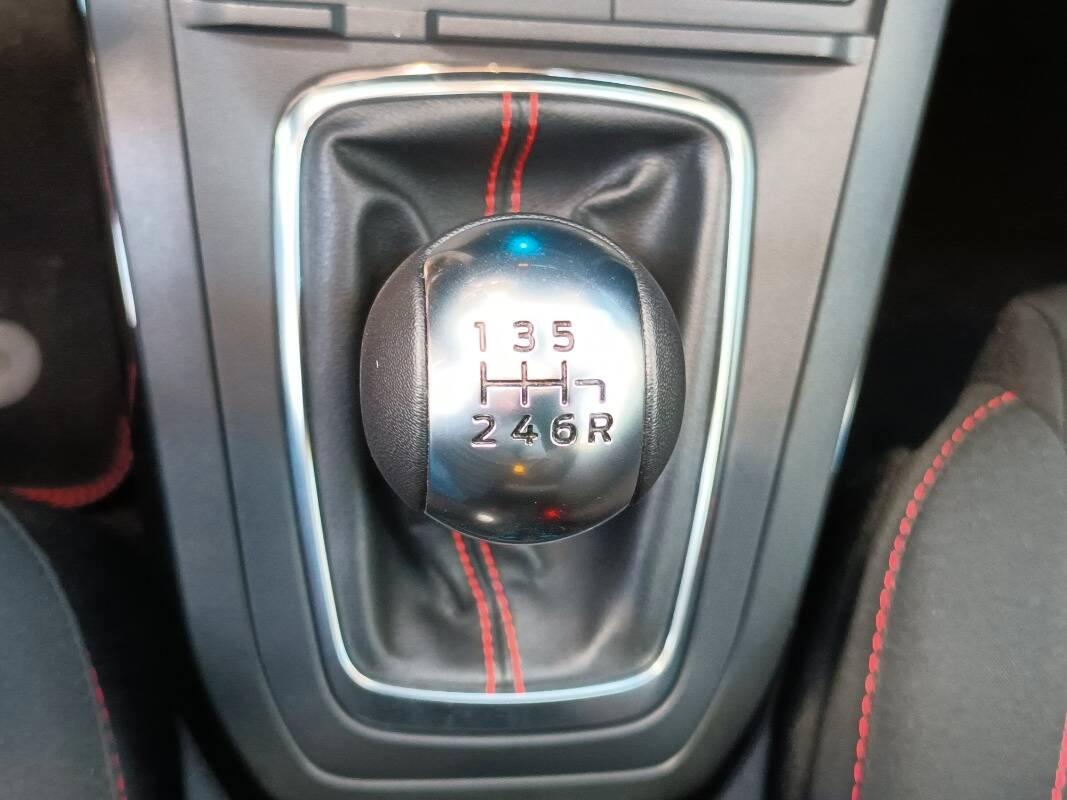 Ford Puma 125 cv ibrida St-Line- 2000 km!