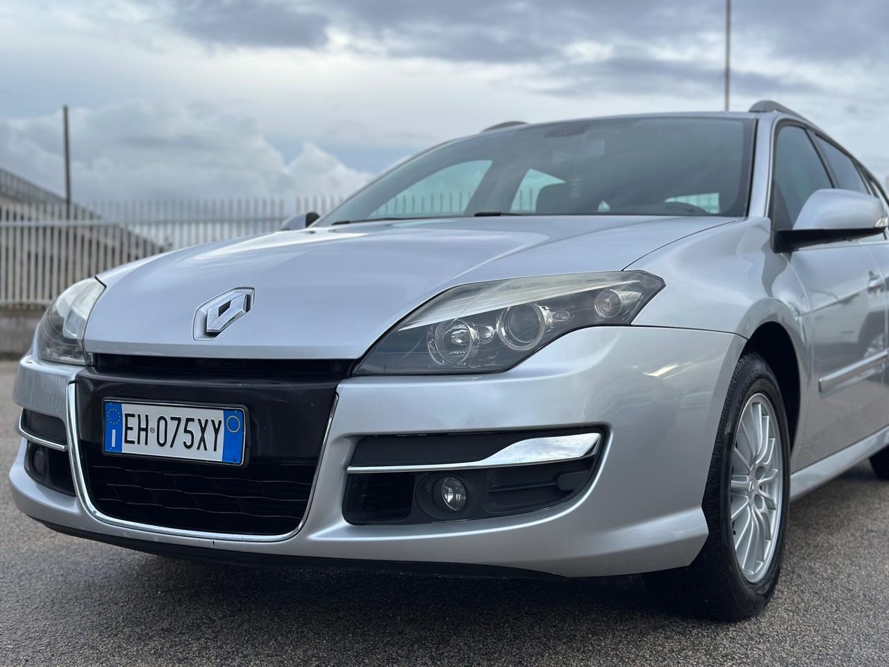 Renault Laguna 2011 2.0 dCi 150CV SporTour Nav