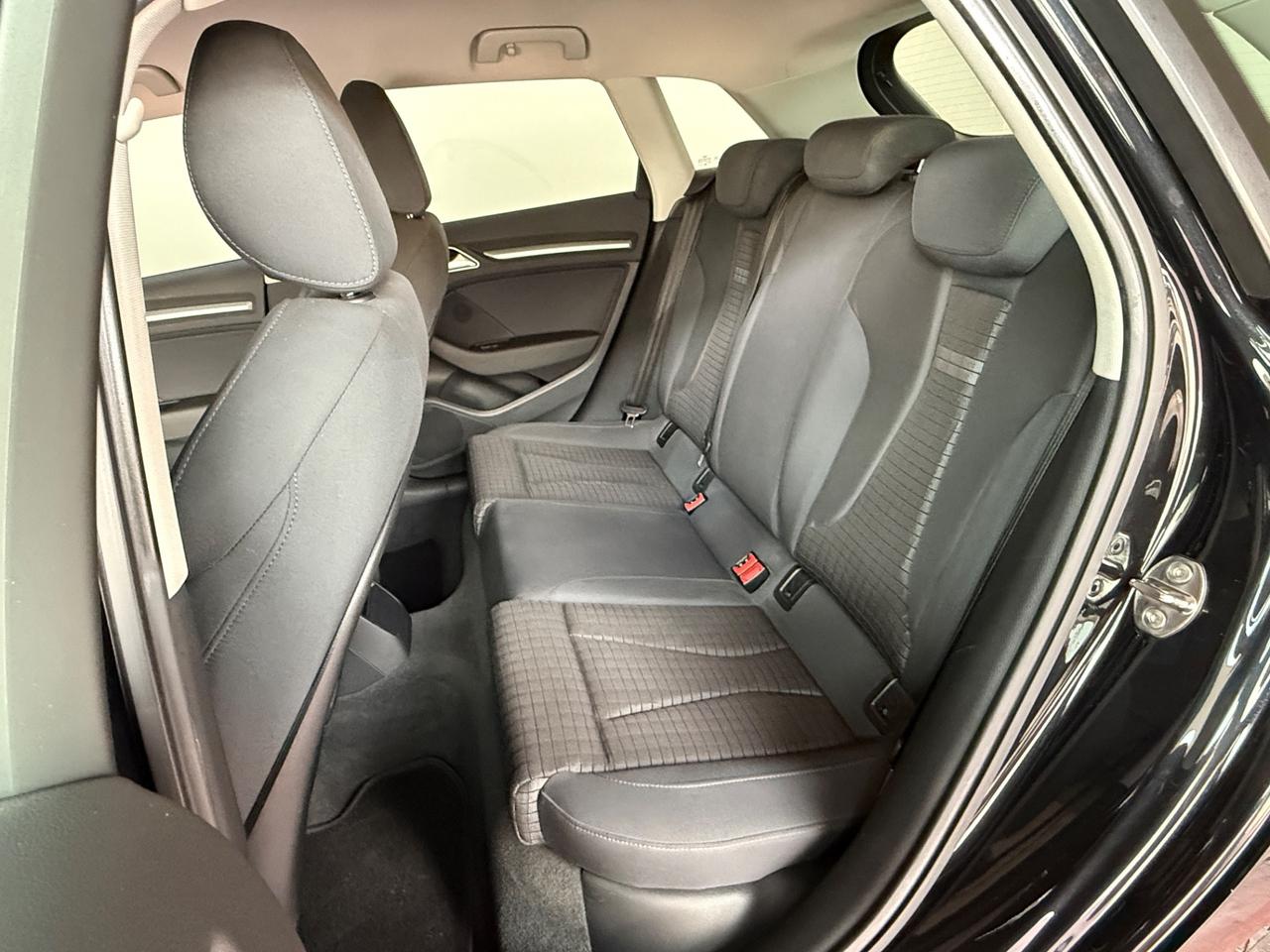 Audi A3 1.6 TDI 105CV SPORTBACK S TRONIC