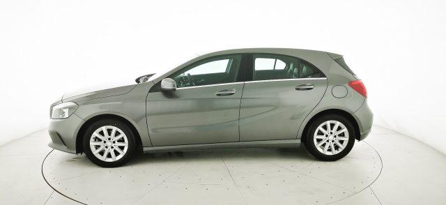 MERCEDES-BENZ A 220 d Automatic Business