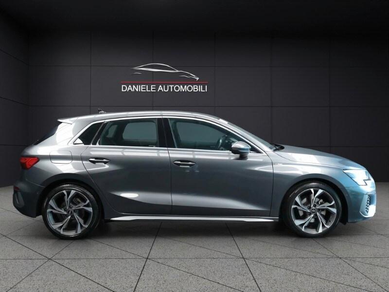 AUDI A3 4ª serie A3 SPB 30 TDI S tronic S line...