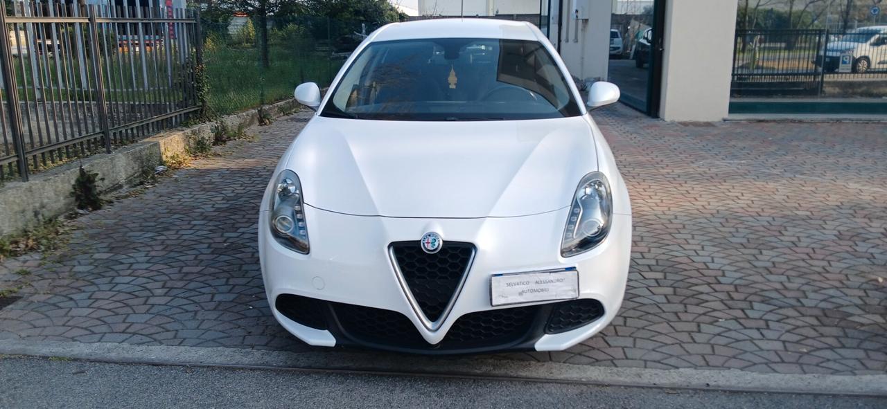 Alfa Romeo Giulietta 1.6 JTDm 120 CV neopatentati