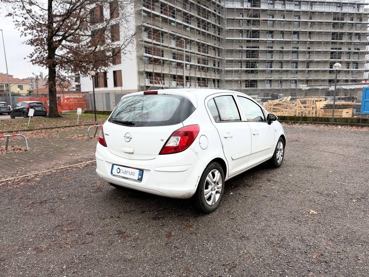 Opel Corsa 1.2 Enjoy 5p