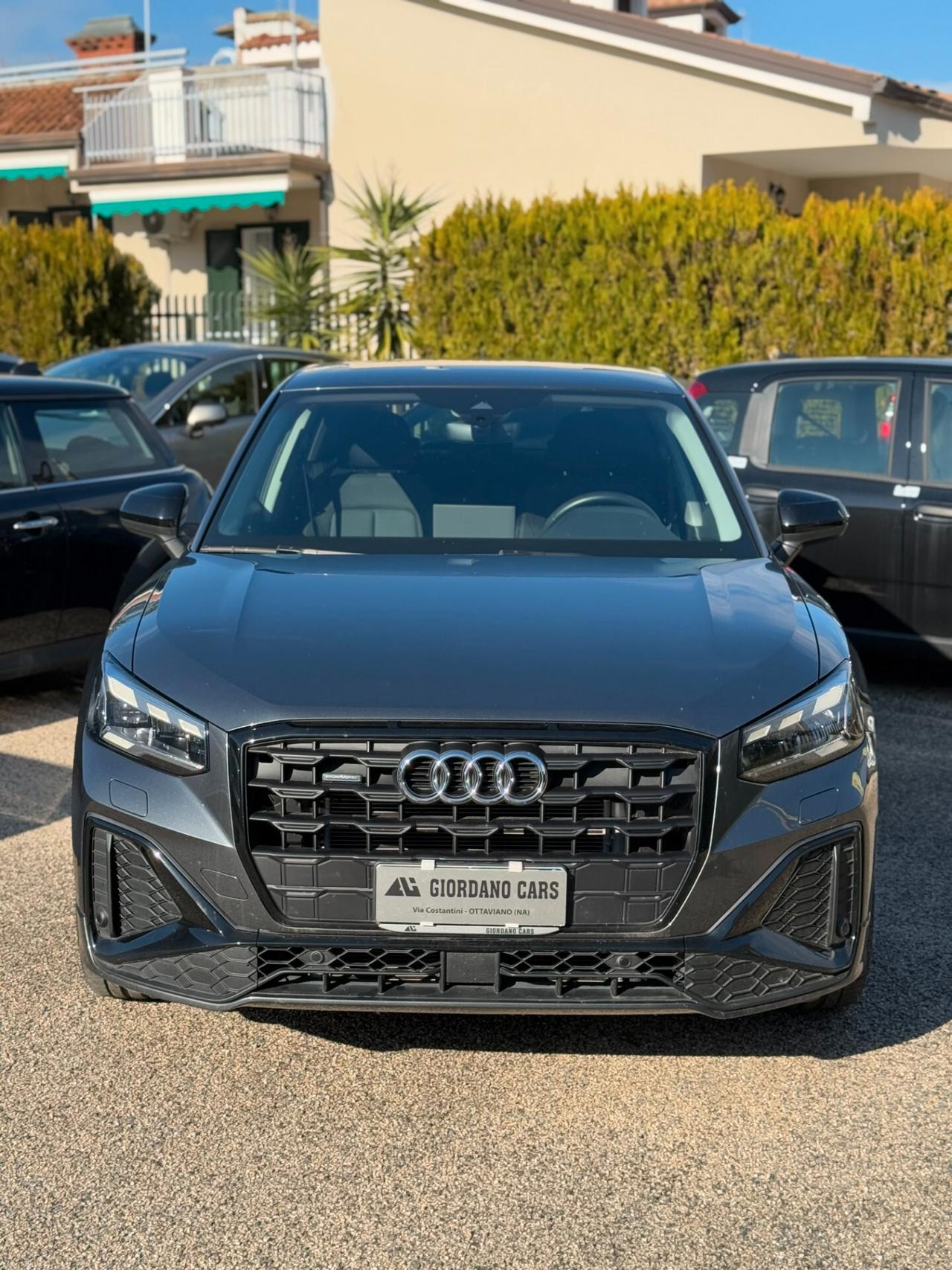 Audi Q2 40 TFSI quattro S tronic Identity Black