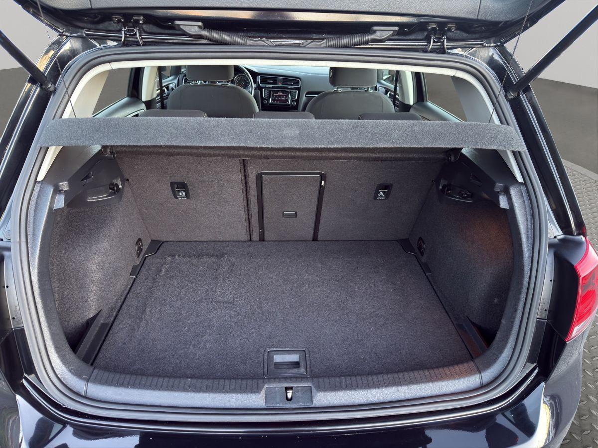 VOLKSWAGEN - Golf - 1.6 TDI 105cv 5p. Highline BlueMotion Technology