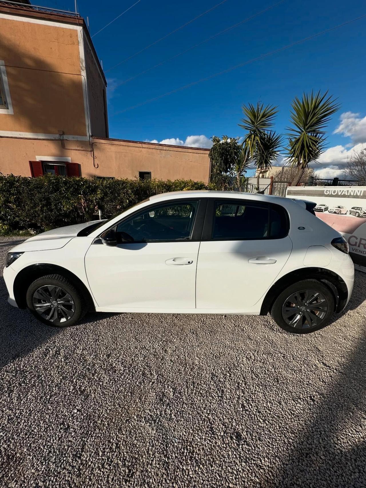 Peugeot 208 motore elettrico 136 CV 5 porte GT