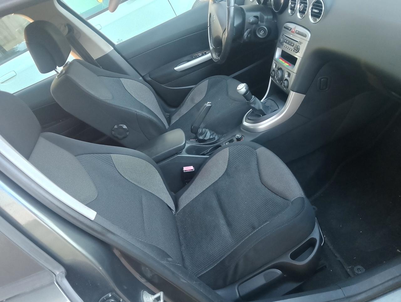 Peugeot 308 1.6 HDi 90CV 5p. Premium