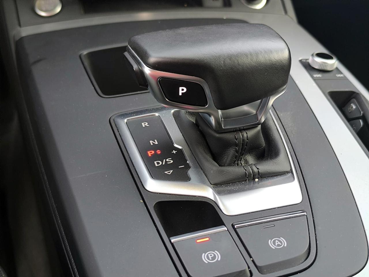 Audi Q5 40 TDI quattro S tronic Business Advanced