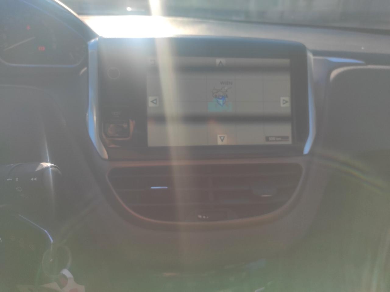 Peugeot 2008 1.6 VTi 120CV Allure