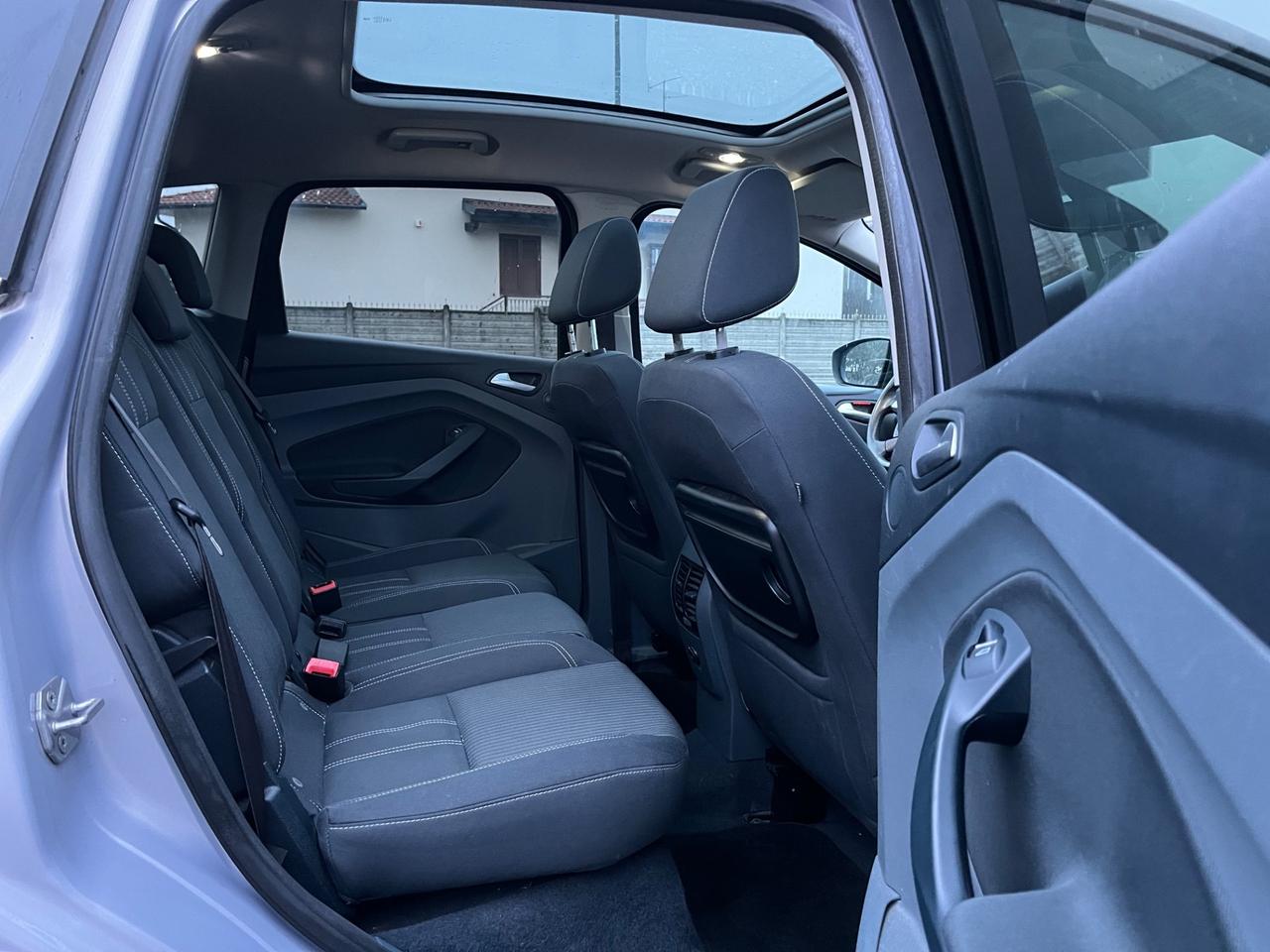 Ford C-Max 1.6 TDCi 115CV Titanium - ok neopatentati